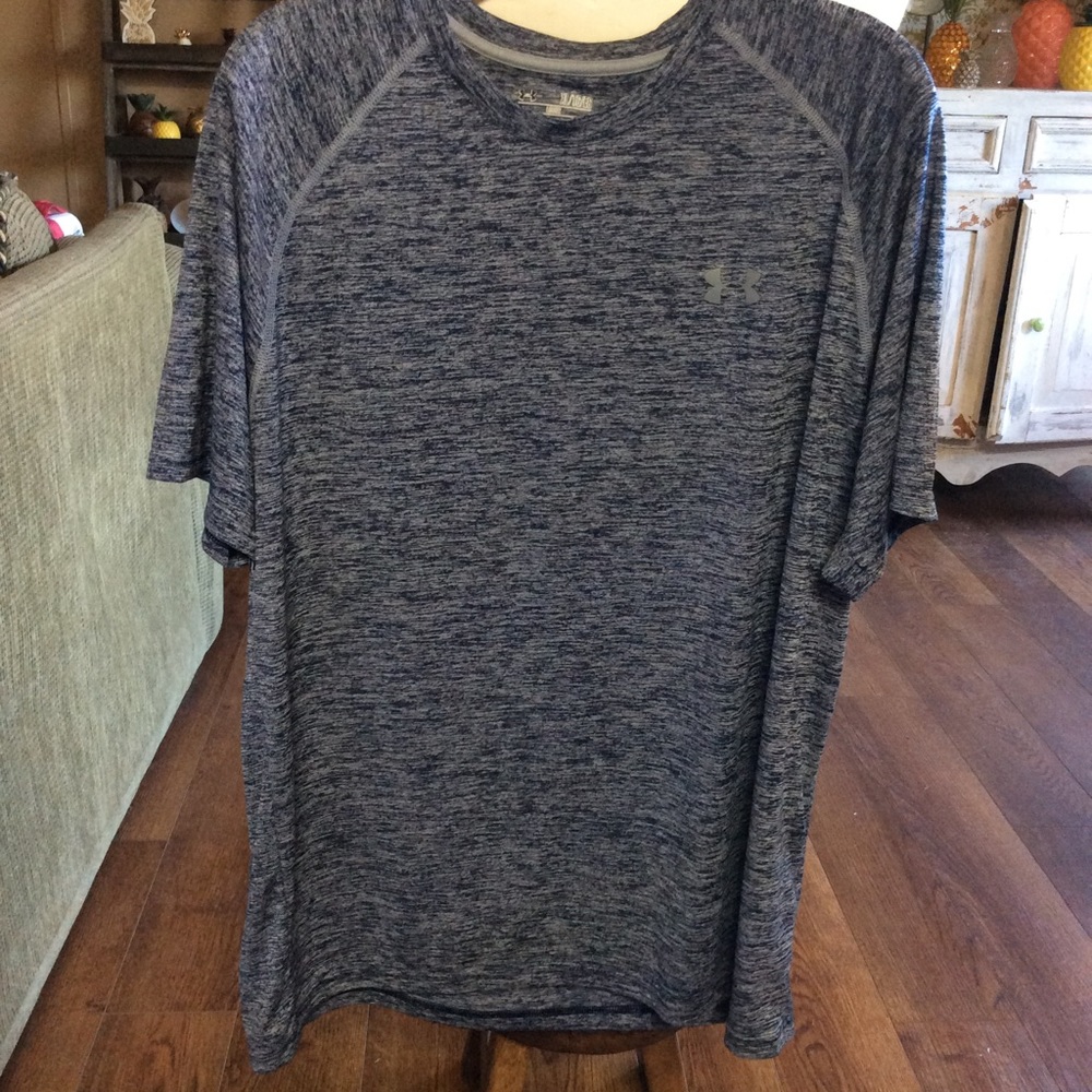 Men’s xlarge SS Under Armour T-shirt
